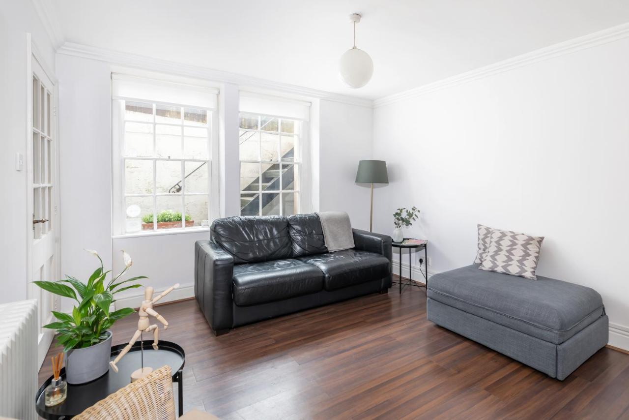Ainslie'S Apartment Belvedere บาธ ภายนอก รูปภาพ
