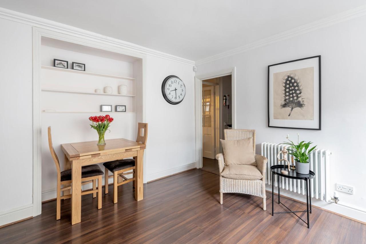 Ainslie'S Apartment Belvedere บาธ ภายนอก รูปภาพ